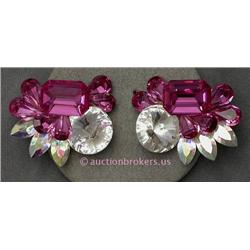 SIGNED VINTAGE FASHION CLIP STYLE EARRINGS BY NELLY IN COLORED AND IRIDESCENT STONES. THESE VINTAGE 