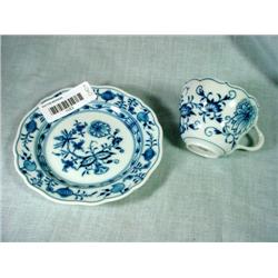 MEISSEN ONION PATTERN CUP AND SAUCER WITH OLD MAKERS MARK.