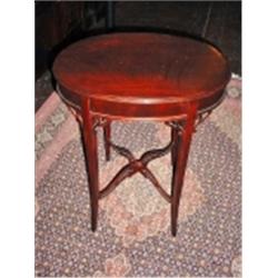 ANTIQUE MAHOGANY TABLE WITH OVAL TOP 26" X 21.5" X 16".