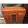 Image 1 : Maple Buffet ca1940