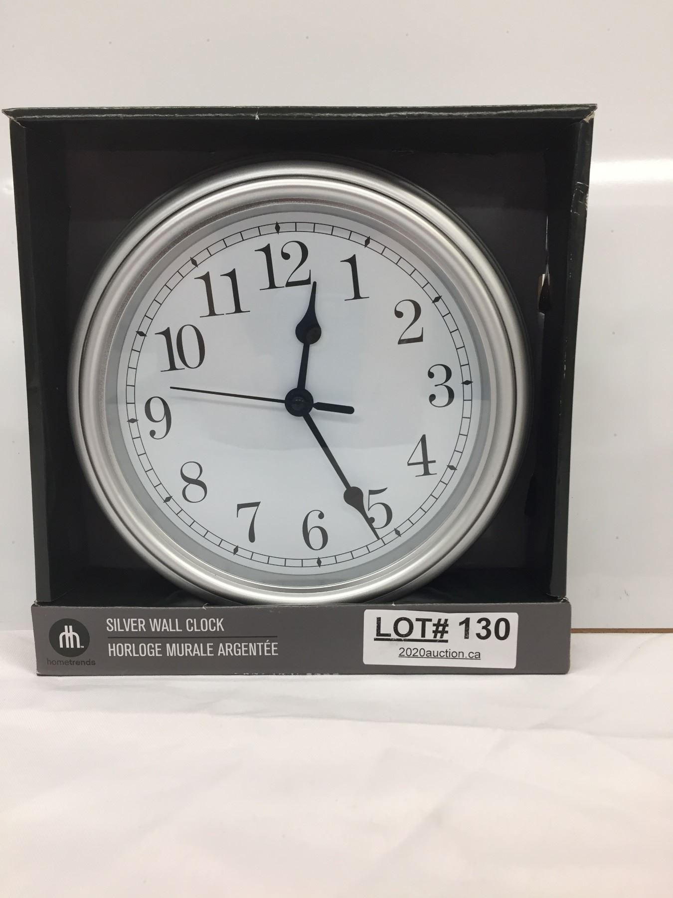 HOMETRENDS WALL CLOCK