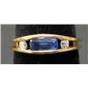 Image 1 : 14 KT GOLD SAPPHIRE & DIAMOND RING