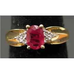 10 KT YELLOW GOLD RING