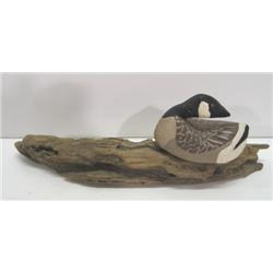 CANADIAN GOOSE CARVING