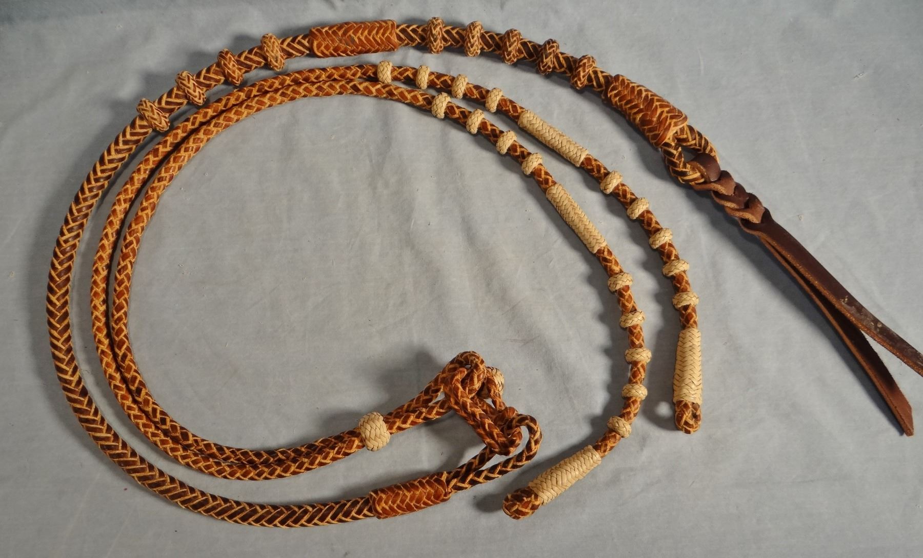 Braided leather romal, round