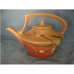 Roseville Snowberry dusty rose tea pot w/lid, 9", 8IL
