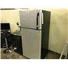 Image 2 : FRIGIDAIRE STAINLESS STEEL FRIDGE FREEZER COMBO