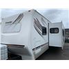 Image 2 : 2008 PROWLER FLEETWOOD 280BDS, REC TRAILER, WHITE, VIN #1EC1B282482324272