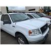 Image 2 : 2004 FORD F150, WHITE, GAS, AUTOMATIC, VIN#1FTRX12W24NC00638, 228,341KMS, *MUST TOW, NOT
