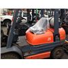 Image 2 : ORANGE TOYOTA PROPANE FORKLIFT MODEL 42-6FGU25, 4,500LB, 3 STAGE MAST, SIDE SHIFT,48" FORKS (NEW