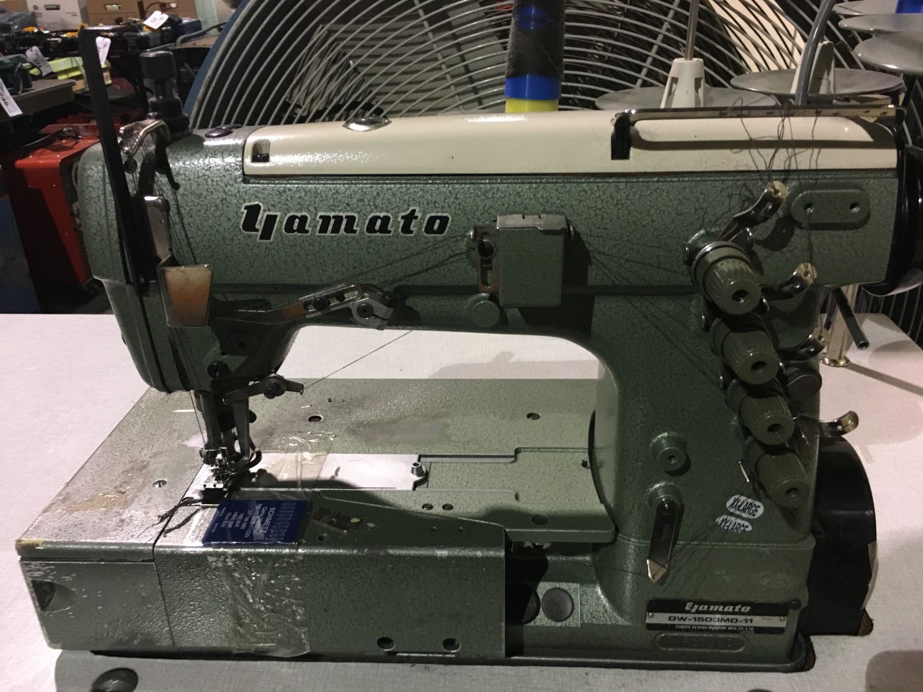 YAMATO DW--1503MD-11 INDUSTRIAL SEWING MACHINE WITH WORKTABLE - Able