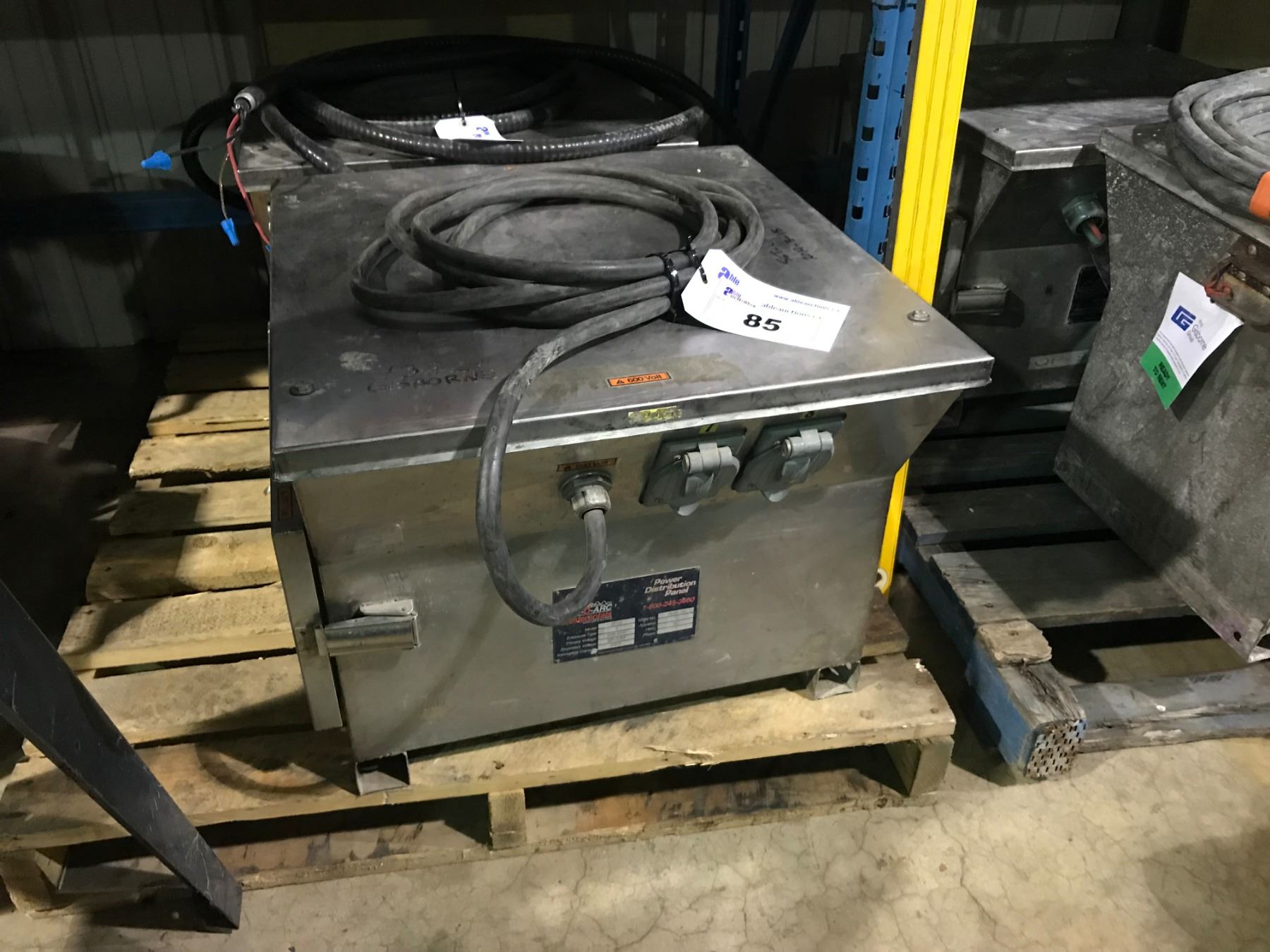 RED-D-ARC DP25 POWERMATE JOB SITE DISTRIBUTION PANEL