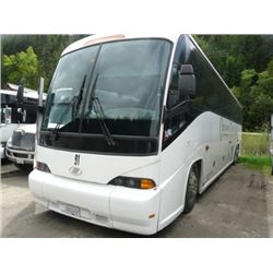 2004 MCI COMMERCIAL BODY STYLE NON-SCHEDULED BUS 57 SEATING CAPACITY, TOUR BUS W/REAR WASHROOM,