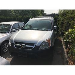 2002 HONDA CR-V, GREY, 4DRSW, GAS, AUTOMATIC, VIN#JHLRD789X2C810795, *TMU,NO KEYS, MUST TOW, NOT