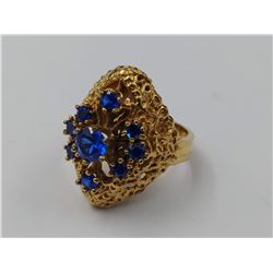 GOLD COLORED RING SET WITH BLUE GEMS