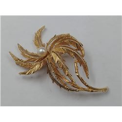 14K YELLOW GOLD FLORAL SPRAY BROOCH WITH PEARL