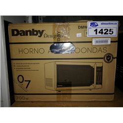 DANBY MICROWAVE OVEN