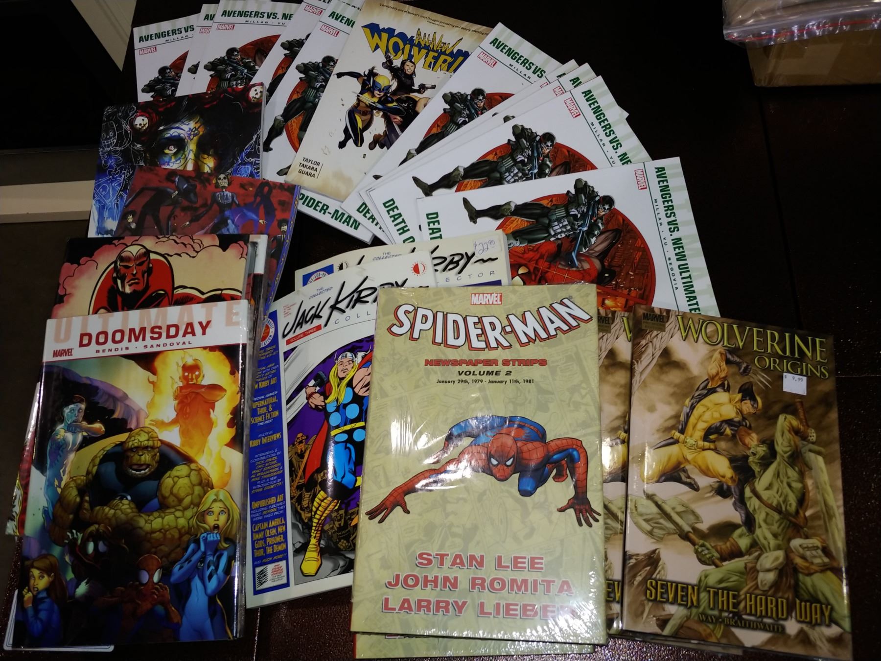STACK OF ASSORTED MARVEL GRAPHIC NOVELS - Able Auctions