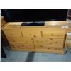 Image 2 : LIGHT WOOD 7 DRAWER DRESSER