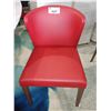 Image 2 : 4 RED LEATHER DINING CHAIRS