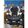 Image 1 : EVENFLO CAR SEAT