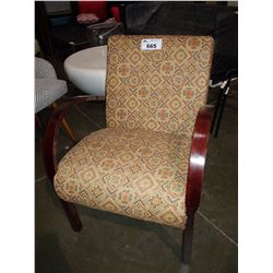 PATTERNED PADDED CHAIR