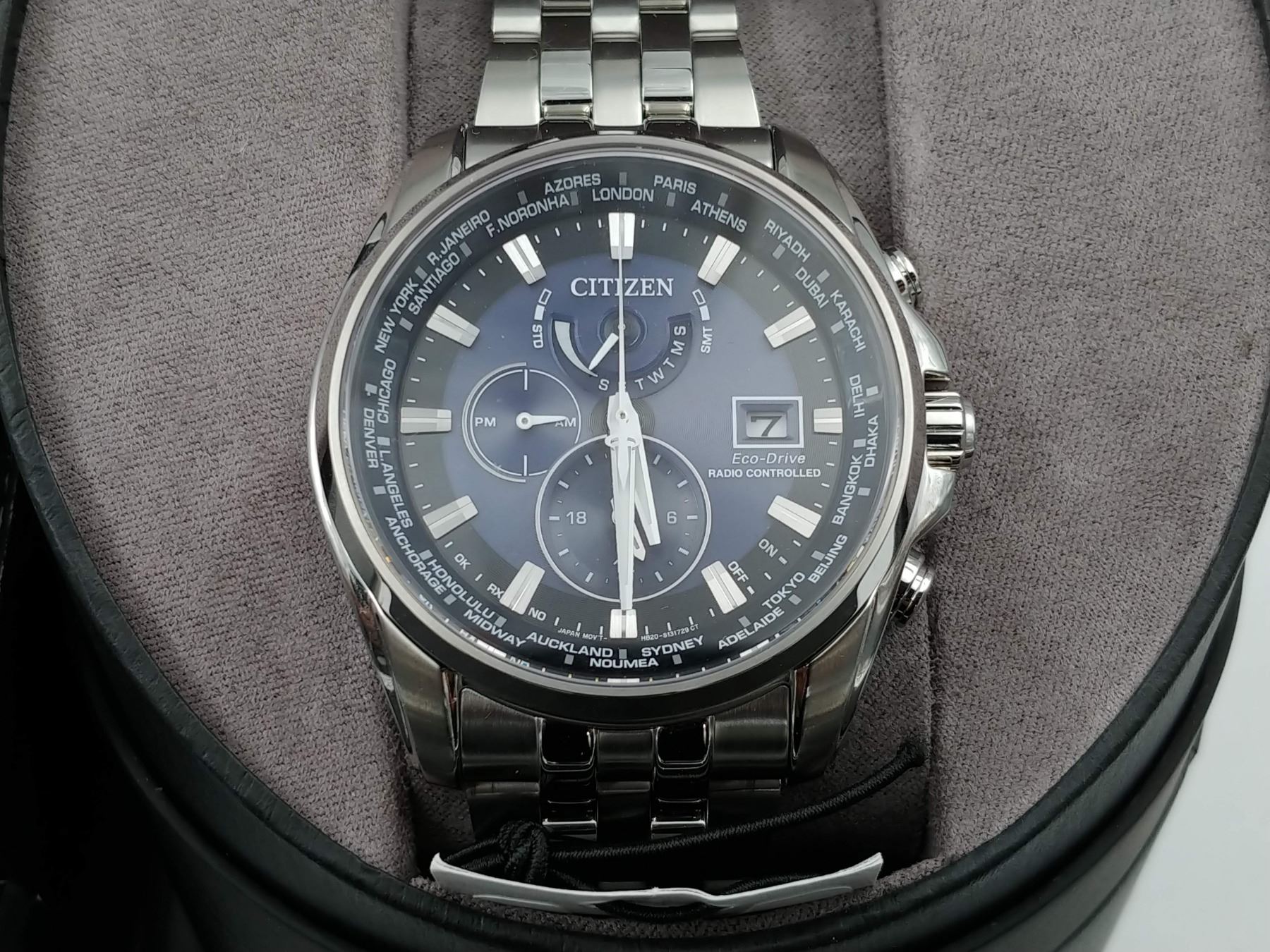CITIZEN ECO DRIVE RADIO CONTROLLED WRIST WATCH IN BOX WATER RESISTANT CITIZEN ECO DRIVE RADIO CONTROLLED WRIST WATCH IN BOX WATER RESISTANT