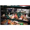 Image 2 : SHELF LOT OF COLLECTABLES AND DECOR