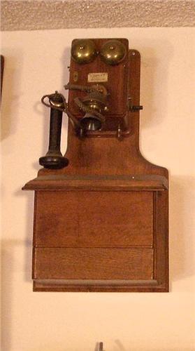 Viaduct Mfg Co. Wood Wall Telephone Lo