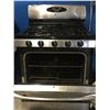 Image 2 : MAYTAG STAINLESS STEEL NATURAL GAS STOVE