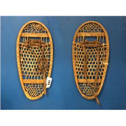PAIR OF VINTAGE SNOWSHOES