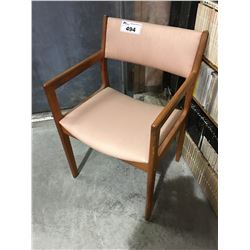 TEAK SIDE CHAIR