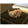 Image 5 : GENTS 10K YELLOW GOLD RING CONTAINING 5 DIAMONDS - APPRAISED VALUE $4140.00 (0.41CTS DIAMONDS, 7.2