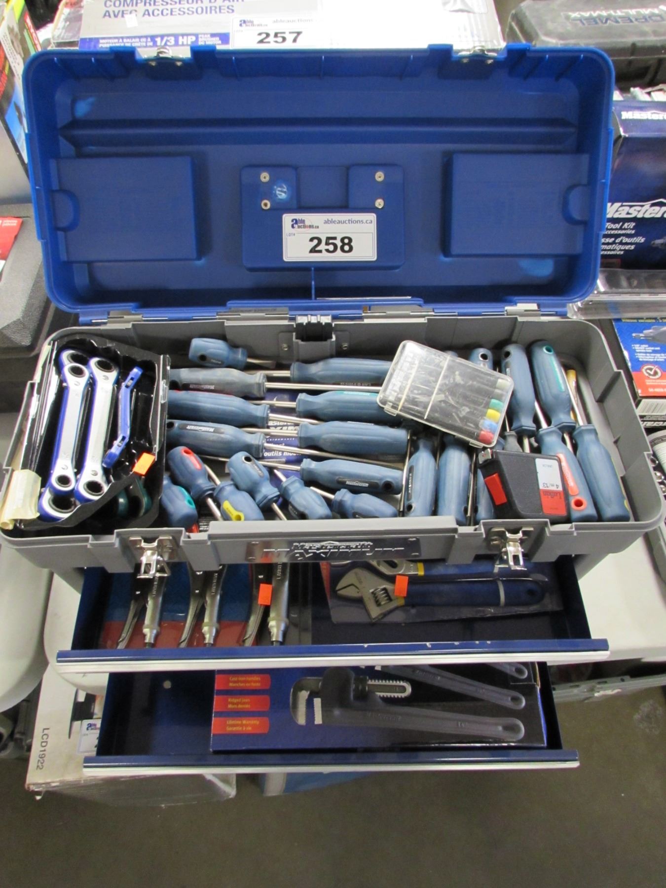 MASTERCRAFT MAXIMUM TOOL BOX & CONTENTS - Able Auctions