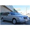 Image 2 : FRIDAY NIGHT! 1997 MERCEDES E420 WAGON