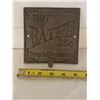 Image 1 : CAST IRON TOWEL RACK (HOT BATHS 25¢)