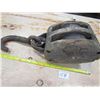 Image 3 : WOODEN BLOCK PULLEY (W/HOOK)
