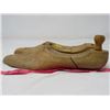 Image 2 : WOODEN SHOE STRETCHERS (SIZE 10)