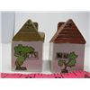 Image 4 : SALT & PEPPER SHAKERS *VILLAGE STORES*  (VINTAGE)