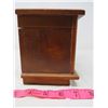 Image 2 : HUMIDOR W/LIGHTER & RADIO (STRAUSS)