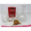 Image 1 : LOT OF 3 (BARTENDER GUIDE BOOK) *3 BLACK LABEL GLASSES* (DECANTER W/MUSICAL STOPPER *WINDUP, WOODEN*