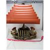 Image 1 : ORIENTAL LAMP W/SHADE