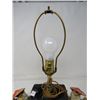 Image 2 : ORIENTAL LAMP W/SHADE