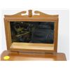 Image 2 : WOODEN MUSICAL JEWELRY BOX (WORKS) *13" X 9½"*