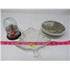 Image 1 : 4 SAUCERS, CANDY DISH (CHRISTMAS) & SNOW GLOBE