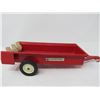 Image 1 : ERTL INTERNATIONAL HARVESTER TOY MANURE SPREADER (MOVING PARTS) * 10.5 INCHES LONG X 3.5 INCHES WIDE
