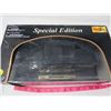 Image 2 : HUMMER STATION WAGON (DIE CAST METAL) *BOX  1 1/18*