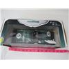 Image 2 : ASTON MARTIN (DIE CAST METAL) *BOX  1 1/18*