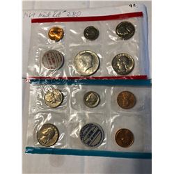 1969 P D US Mint Set Silver Half no Original Package
