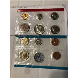 1968 P D US Mint Set Silver Half no Original Package